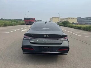 2023 Hyundai Elantra VII (CN7) Рестайлинг, серый, 1700004 рублей, вид 5