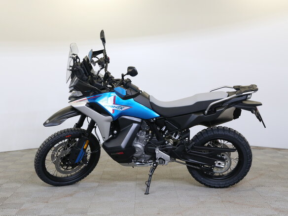 2026 CFMoto 800MT-X, чёрный - вид 6