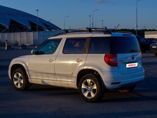 2015 Skoda Yeti I Рестайлинг, белый, 880000 рублей, вид 5