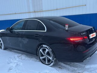 2021 Mercedes-Benz E-Класс 220 d V (W213, S213, C238) Рестайлинг, чёрный, 3599999 рублей, вид 3
