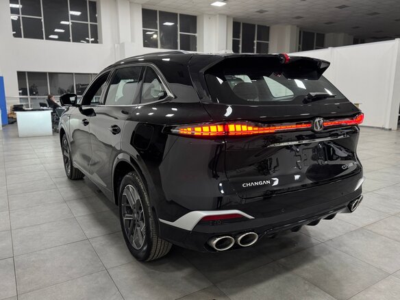 2025 Changan CS75 Plus IV, чёрный - вид 2