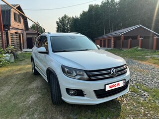 2016 Volkswagen Tiguan I Рестайлинг, белый, 1600000 рублей, вид 3