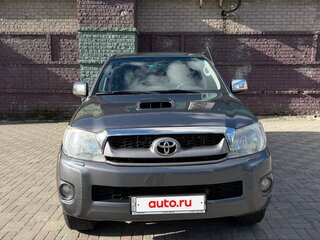 2011 Toyota Hilux VII, серый, 1850000 рублей, вид 2