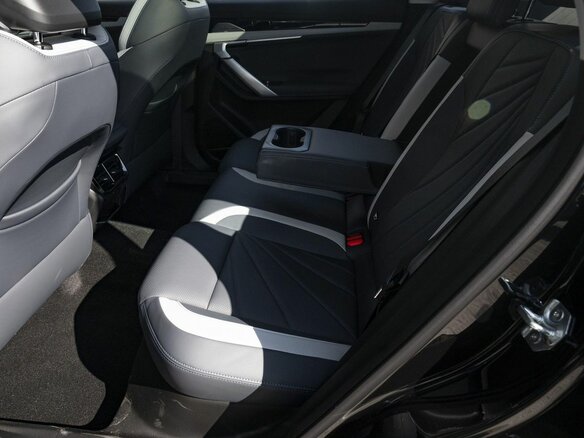 2026 Geely Atlas II, чёрный - вид 25