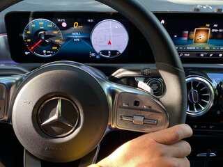 2021 Mercedes-Benz CLA 200 II (C118, X118), серый, 3700000 рублей, вид 3