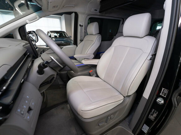 2024 Hyundai Staria I, чёрный, 7970000 рублей - вид 8