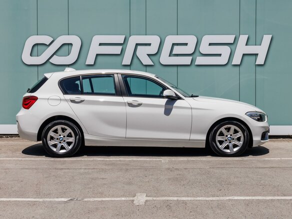 2015 BMW 1 серии 118i II (F20/F21) Рестайлинг, белый - вид 4