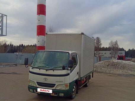 2003 Toyota Toyoace, белый, 750000 рублей, вид 1