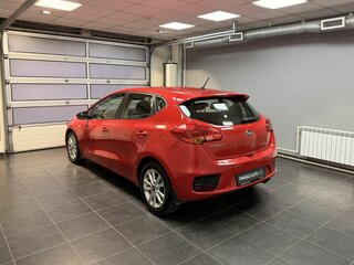 2015 Kia Ceed II, красный, 1415000 рублей, вид 4