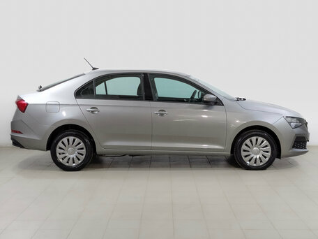 2021 Skoda Rapid II, серый, 1555000 рублей, вид 4