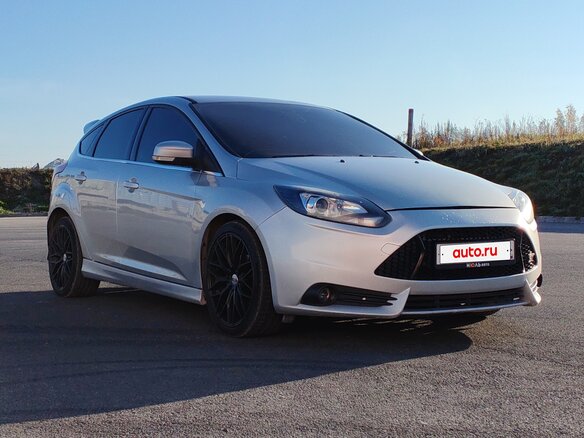 2012 Ford Focus III, серебристый - вид 3
