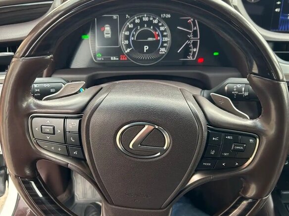 2021 Lexus ES 300h VII, белый, 4110000 рублей - вид 12