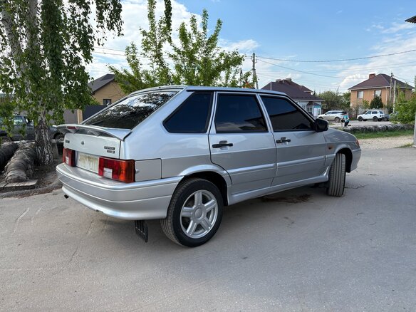 2004 Lada (ВАЗ) 2114, серебристый, 400000 рублей - вид 4