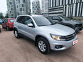 2011 Volkswagen Tiguan I Рестайлинг, серебристый, 900000 рублей - вид 1