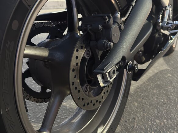 2010 Triumph Daytona 675, чёрный, 560000 рублей - вид 11