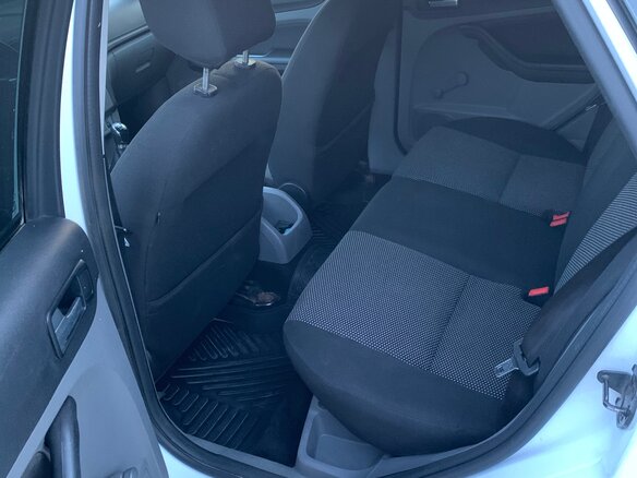 2010 Ford Focus II Рестайлинг, белый, 545000 рублей - вид 7