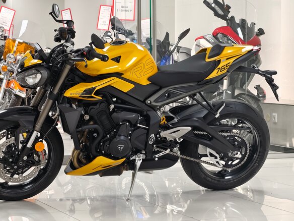 2025 Triumph Street Triple, жёлтый - вид 24