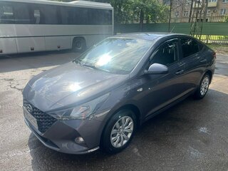 2021 Hyundai Solaris II Рестайлинг, серый, 1460000 рублей, вид 1