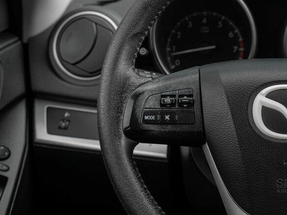 2012 Mazda 3 II (BL) Рестайлинг, белый, 710000 рублей - вид 16