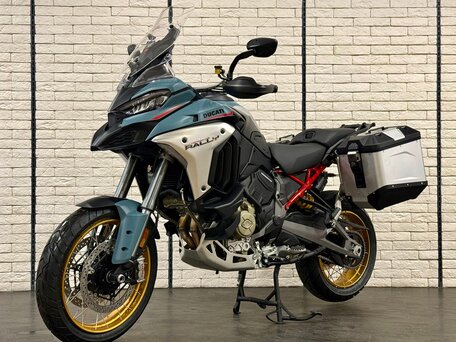 2026 Ducati Multistrada V4, зелёный, 3670000 рублей, вид 3