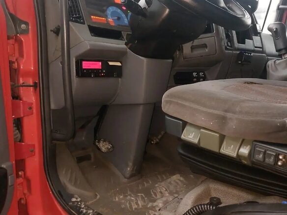 2005 Renault Premium, красный, 1900000 рублей - вид 6