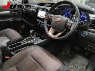 2018 Toyota Hilux VIII, белый, 3500000 рублей, вид 5