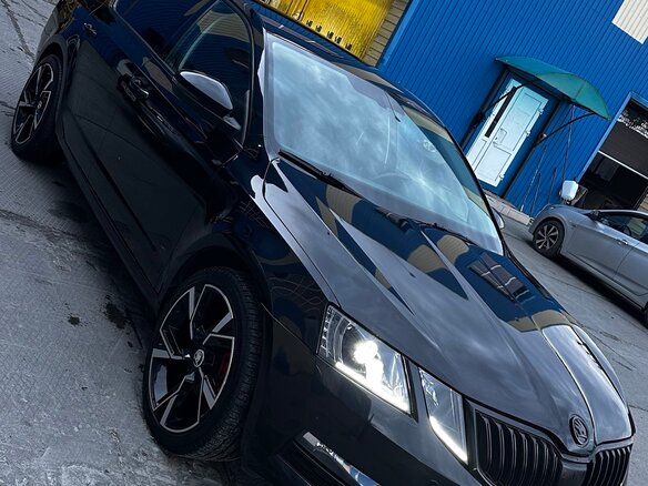 2017 Skoda Octavia III (A7), чёрный, 1550000 рублей - вид 1