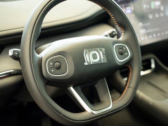 2026 Changan Qiyuan Q07 31.7 kWh, серебристый, 3550000 рублей - вид 7