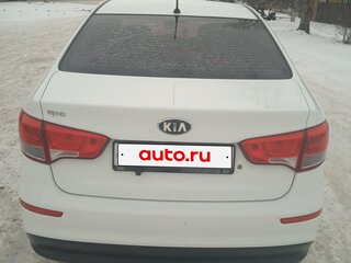 2015 Kia Rio III Рестайлинг, белый, 1150000 рублей, вид 3