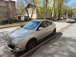 2011 Renault Megane III, бежевый, 370000 рублей, вид 1