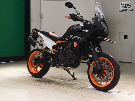 2023 KTM 890 SMT, чёрный, 1077000 рублей, вид 3
