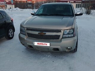 2008 Chevrolet Tahoe III, серый, 1800000 рублей, вид 2
