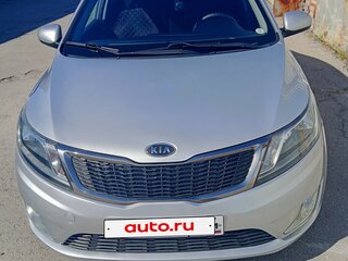 2012 Kia Rio 5-speed III, серебристый, 780000 рублей, вид 1