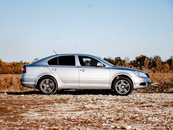 2011 Skoda Octavia II (A5) Рестайлинг, серебристый - вид 7