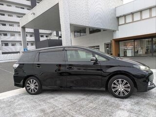 2017 Toyota Wish II Рестайлинг, чёрный, 1220404 рублей, вид 2