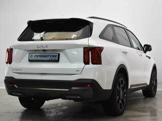 2023 Kia Sorento IV Рестайлинг, белый, 4790000 рублей, вид 4