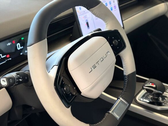 2026 Jetour Dashing I, серый, 2949900 рублей - вид 16