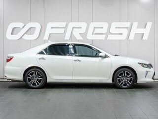2017 Toyota Camry VII (XV50) Рестайлинг 2, белый, 2399000 рублей, вид 5