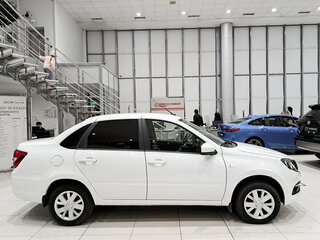 2021 Lada (ВАЗ) Granta I Рестайлинг, белый, 680000 рублей, вид 4