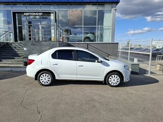 2015 Renault Logan II, белый, 650000 рублей, вид 4