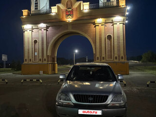 1998 Toyota Harrier I (XU10), серебристый, 900000 рублей, вид 3