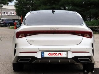 2023 Kia K5 III Рестайлинг, белый, 2600000 рублей, вид 4