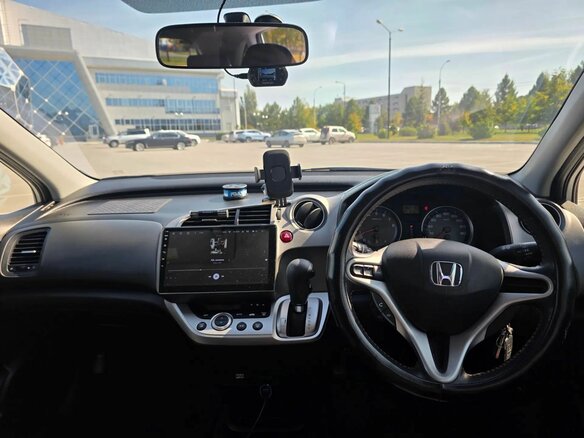 2011 Honda Stream II Рестайлинг, серый - вид 8