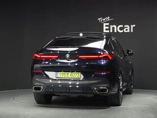 2024 BMW X6 30d III (G06), чёрный, 12556744 рублей, вид 3