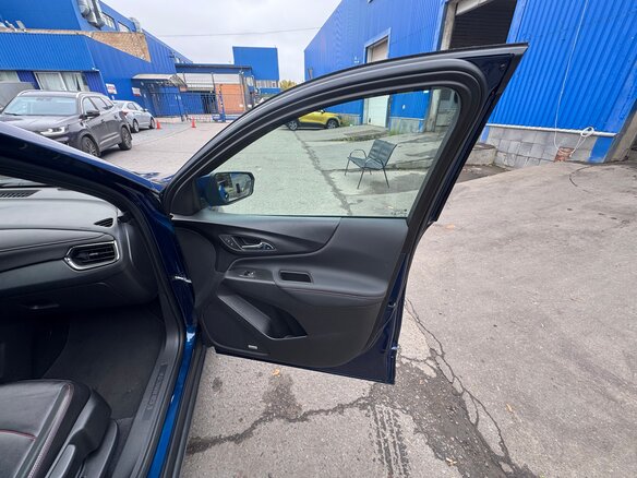2022 Chevrolet Equinox III Рестайлинг, синий, 2150000 рублей - вид 10