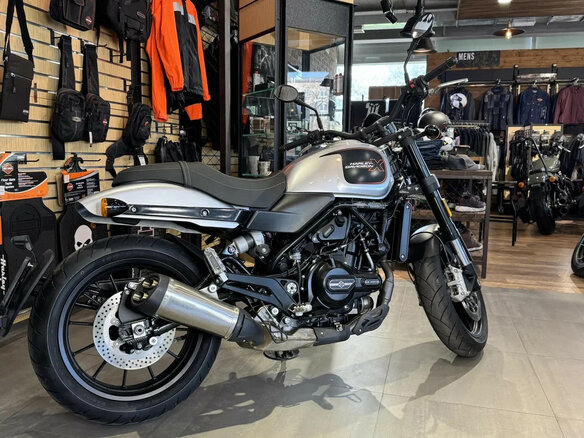2023 Harley-Davidson X500, серебристый - вид 11