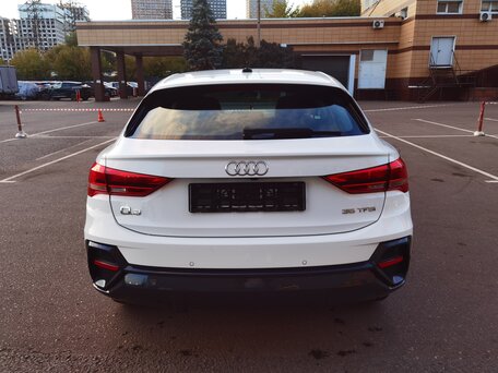 2023 Audi Q3 35 TFSI II (F3), белый, 3350000 рублей, вид 4