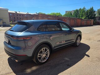 2020 Porsche Cayenne III, голубой, 7300000 рублей, вид 3