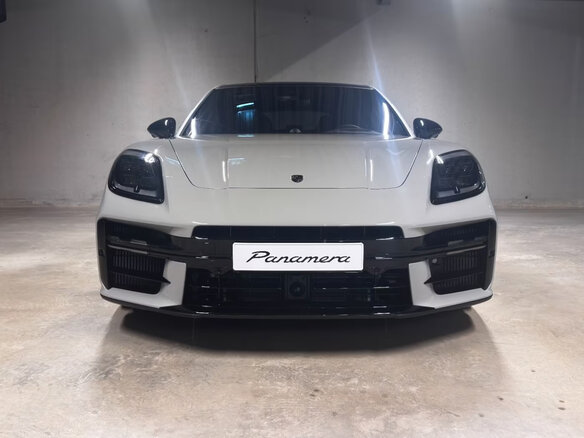 2026 Porsche Panamera Turbo S E-Hybrid III, серый, 34700000 рублей - вид 1