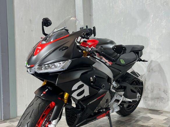 2021 Aprilia RS 660, чёрный, 985000 рублей - вид 4
